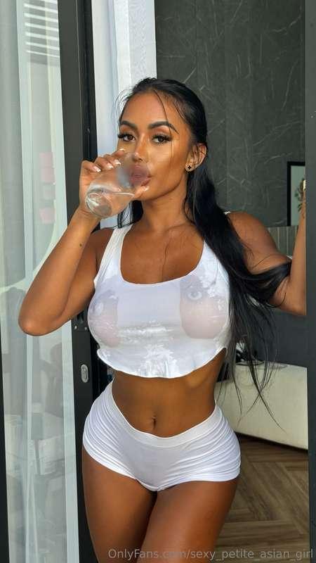 ARE YOU THIRSTY? Then earn this body. VIP’s where I get dang..