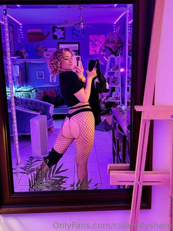 when he tells me to brace myself for a wild night 🫡🥵😍