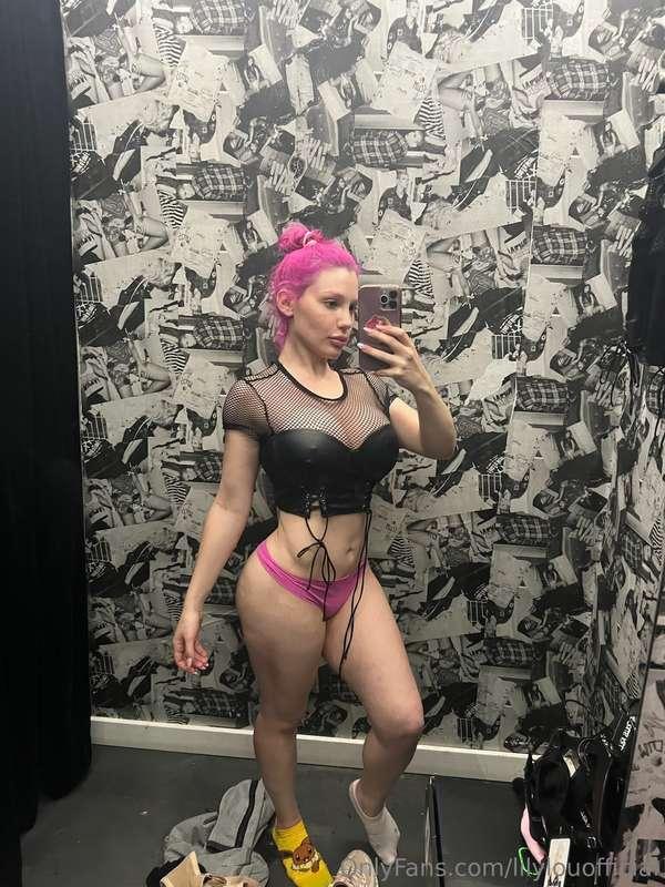 My undies match my hair🙈💖