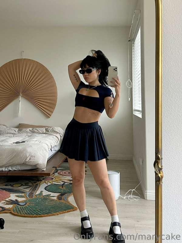 do you like my hair up or down? ☺️