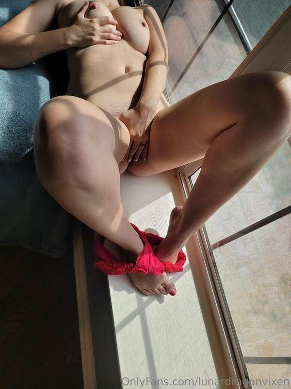 lunardragonvixen image #0