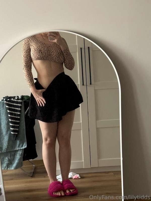 date with this outfit? 