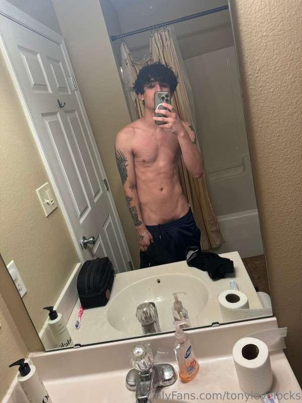 Just got out the shower 🚿 