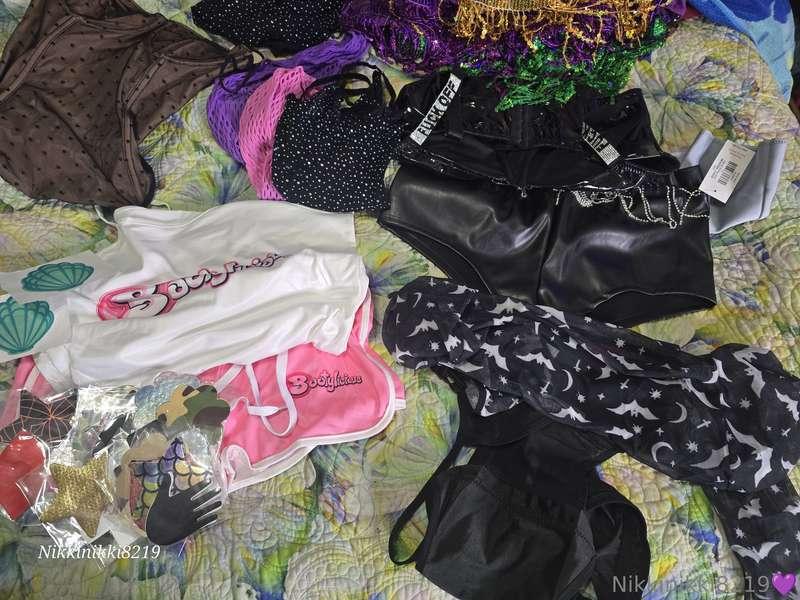 What should we wear today? 🤔