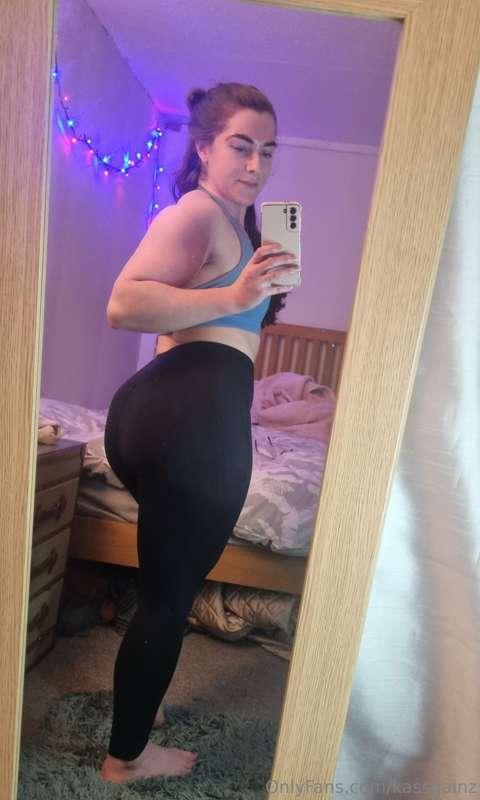 did somebody order a cutie with a booty? 👀