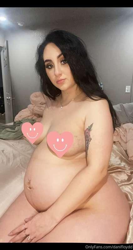Come to my VIP page where I post nudes, porn, videos, etc. I..