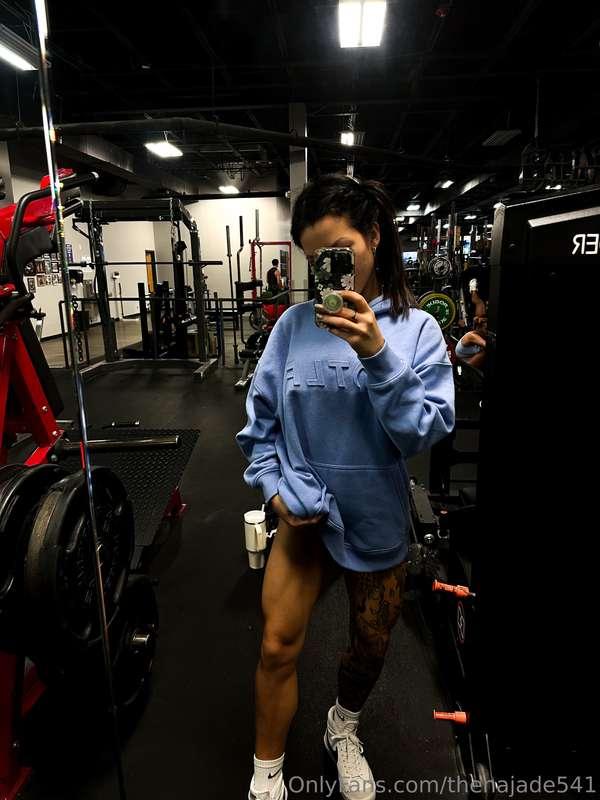 leg gains are so visible 🫣😍. what you think?!