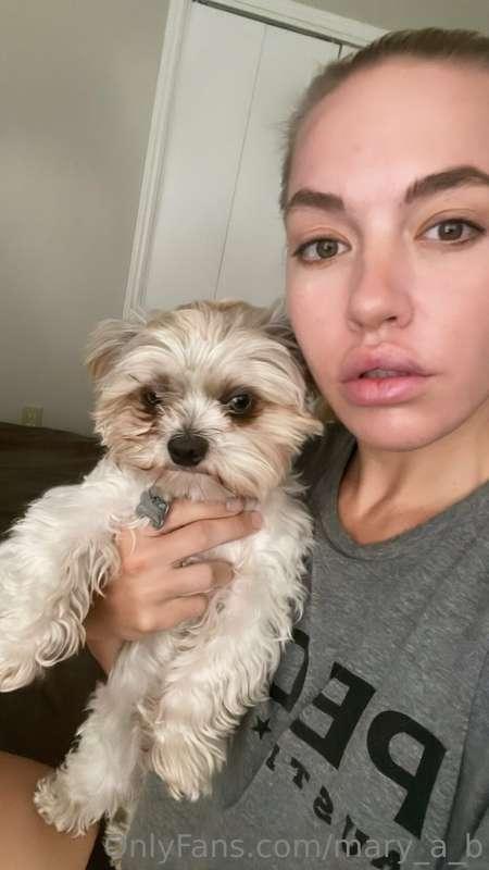 Mean muggin' 😐🐶