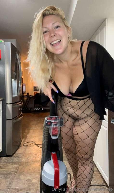 Could a vacuum be any sexier?! 😆😍🤩