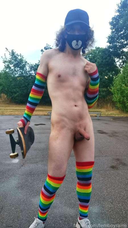 femboyraine image #5