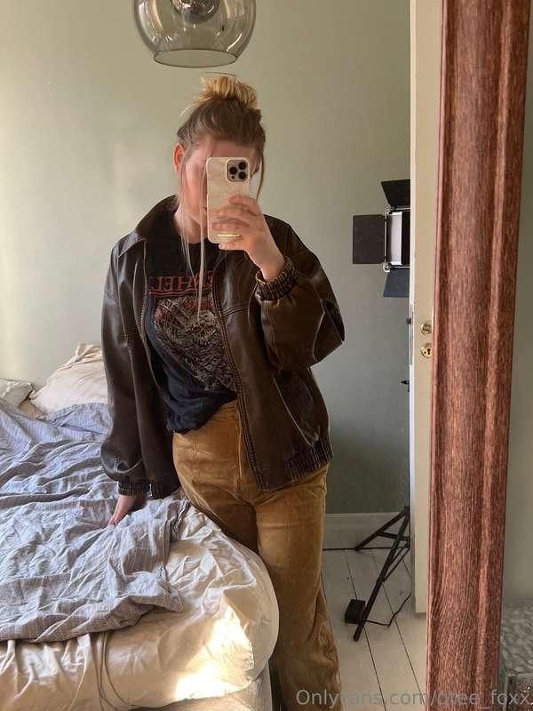 It's time to wear something casual! Rate my fit from 1-10 ❤️