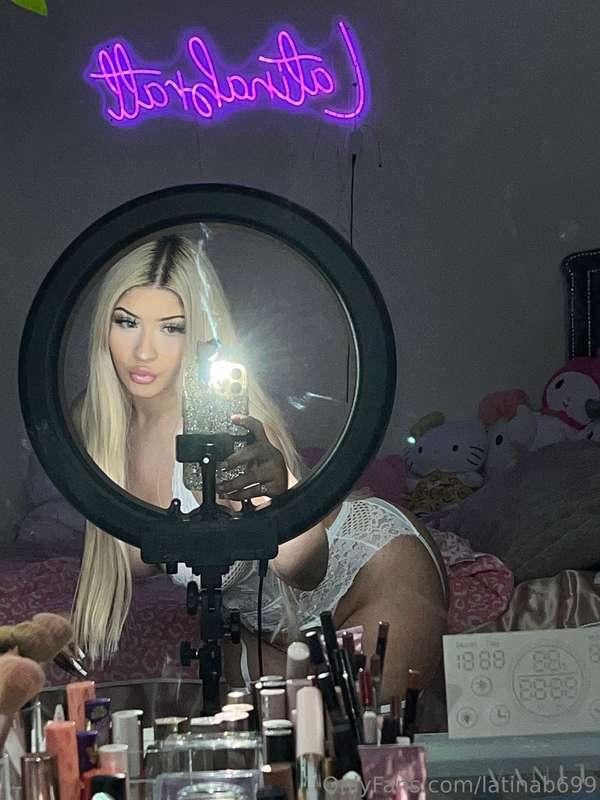 @yandiralove69 follow for a surprise in your DMs 😝 