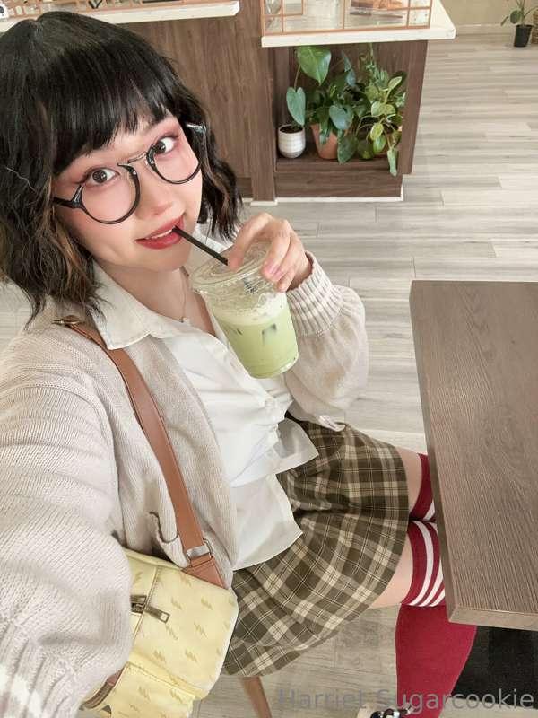 Give me your best packing tips! Packing as in packing to mov..