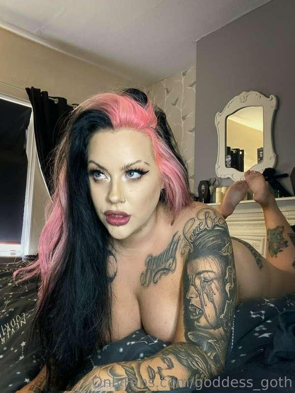 Can I measure your cock with my throat love? 🥵🍆