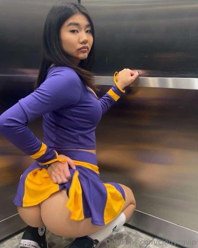 Lifting up my skirt! Want a peak? 😍