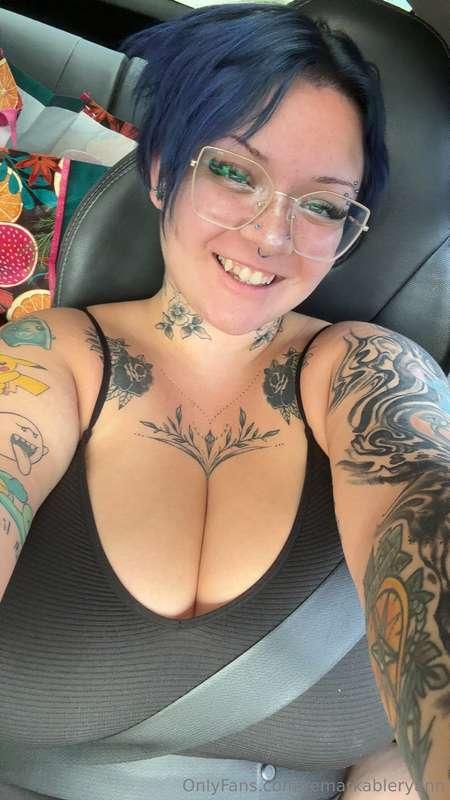 Glasses on or off?? 🤔