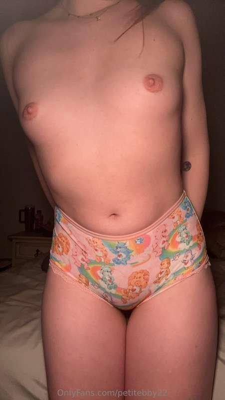 petitebby22 image #1