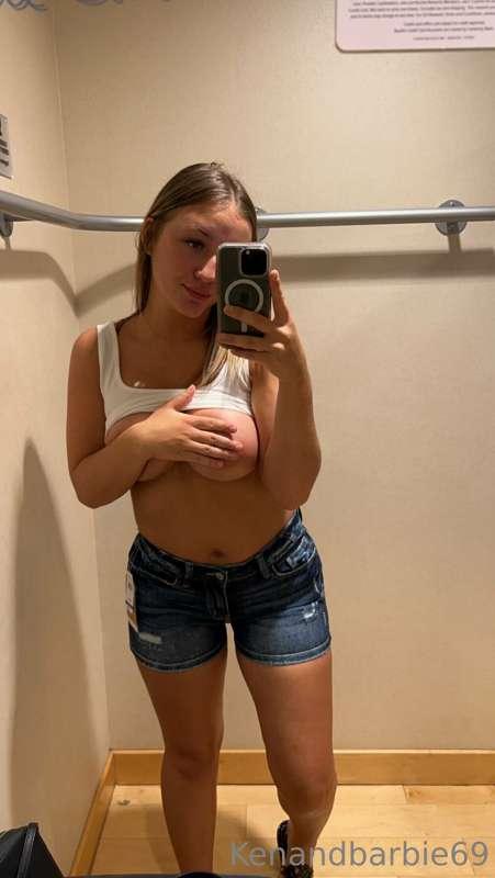 Dressing room selfies 🤭