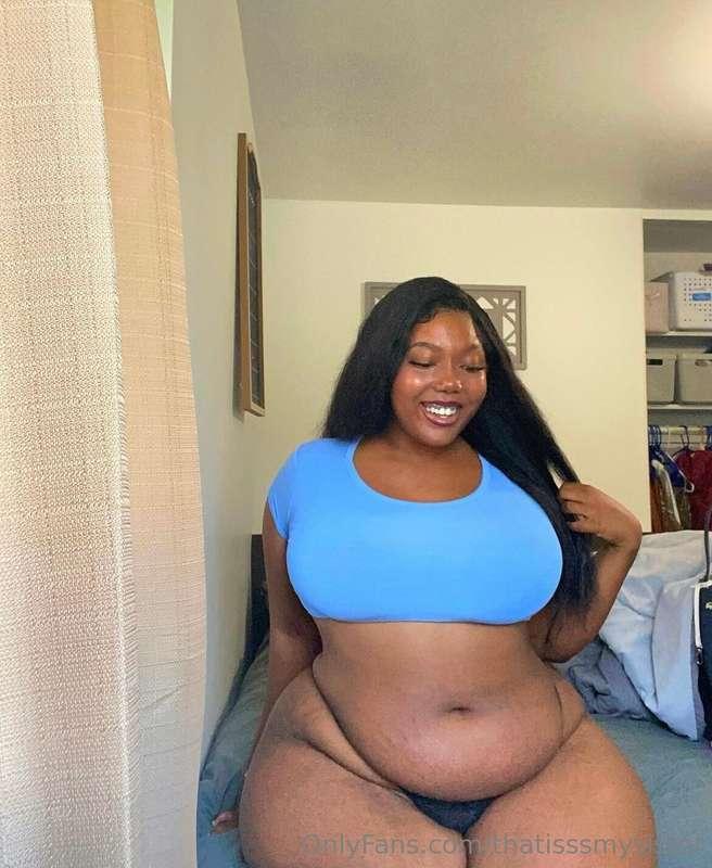 Waiting for you on our bed please hurry over 😩👅I need it 🍆