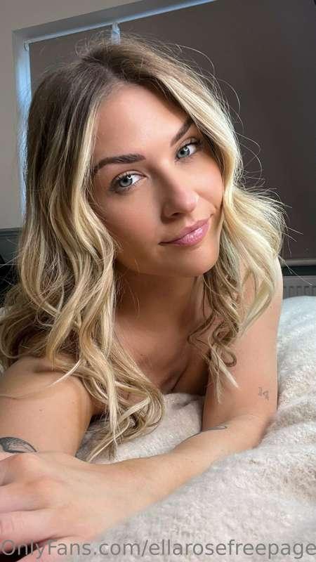 do u want my lips on ur neck or ur cock??🥰