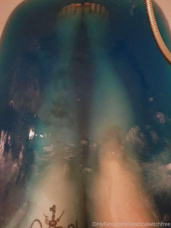 Few pictures for feet lovers😈 | These were already posted at..