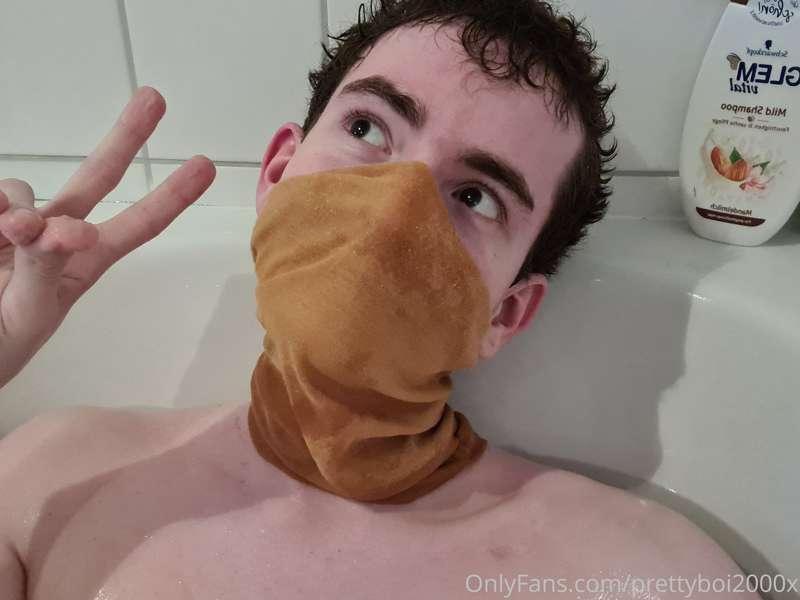 prettyboi2000x image #0