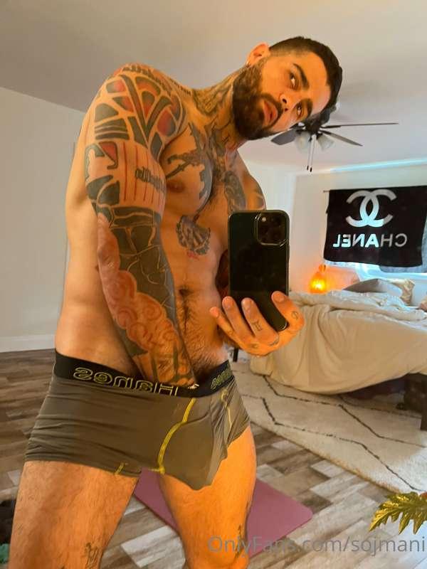 Good morning, selling 4 underwear from my drive from Florida..