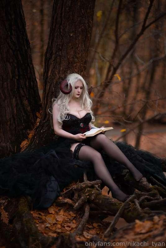 Do you like my Succubus image? Are you not afraid to fall in..