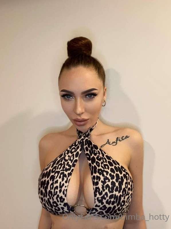 I can be a very horny and playful girl, want to check it out..