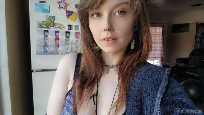 Happy Tuesday!! 🥳🥳 I know this isn't a lewd, but I wanted to..