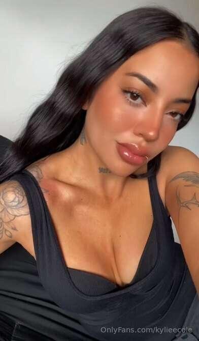 If I asked nicely, would you come keep me company?