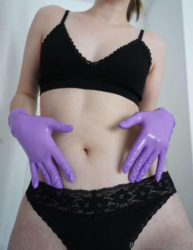 Shiny Saturday! Purple looks pretty good with oil, and even ..