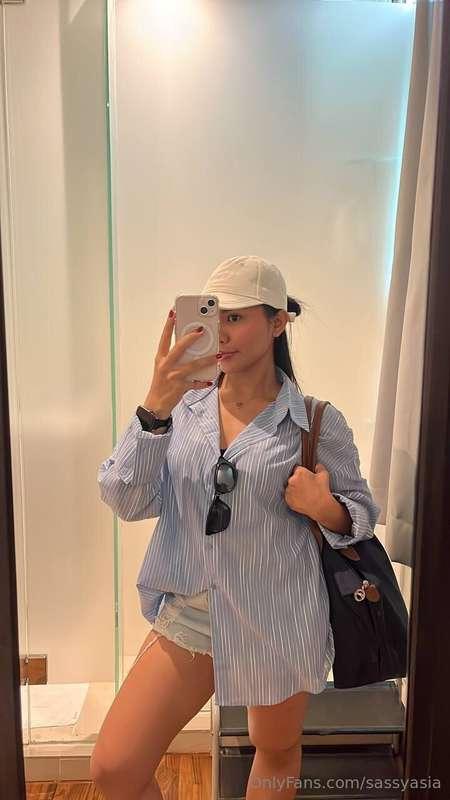 mirror selfie because why not? 🤣🤭