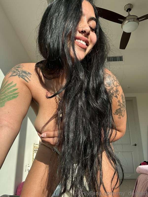 idk how I’m real either 😍