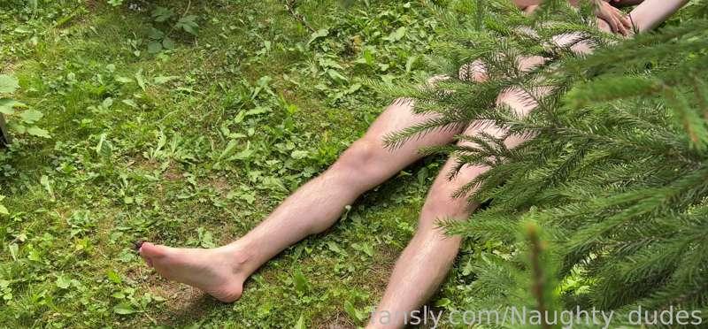 New wet video from the countryside for golden shower lovers 😇