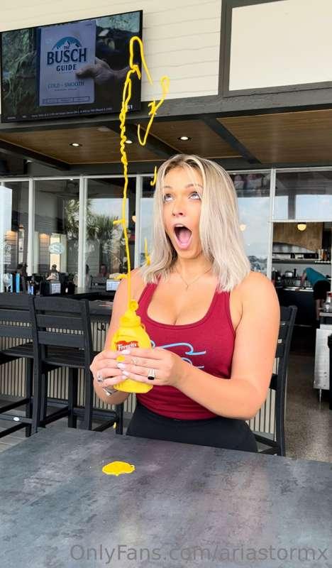 I can make ur dick burst like this 😈