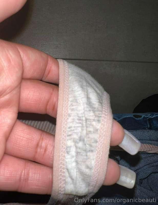 I cream in my panties daily 💦