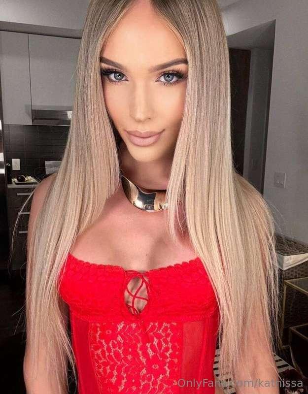 You can check how good this babe @aparisifree is in fulfilli..