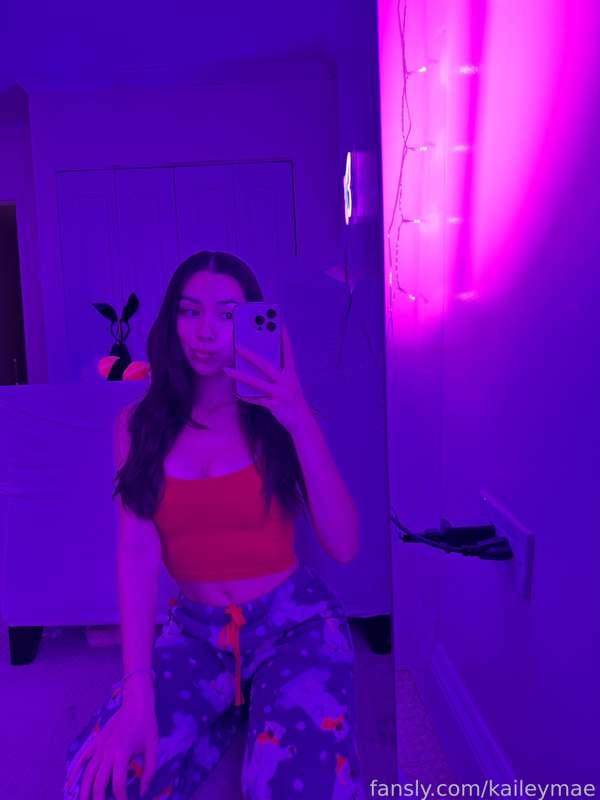 kaileymae image #1