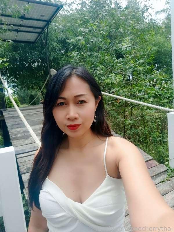 Such a nice weather today 🥰☀️

#selfie #outdoor #fun #asian #cute