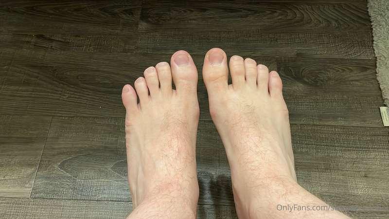 Someone requested feet pics ☺️