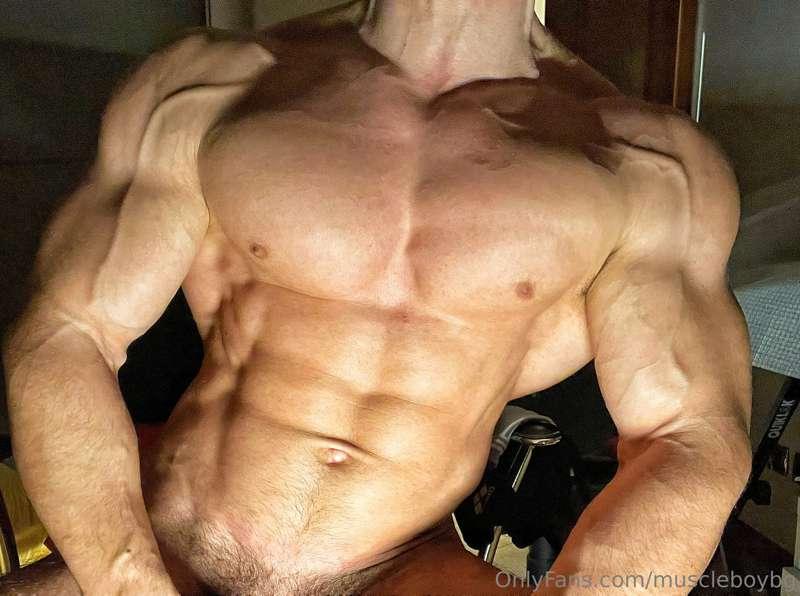😘