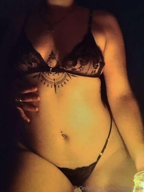 Take off my clothes and fuck me 😏 available vcall 