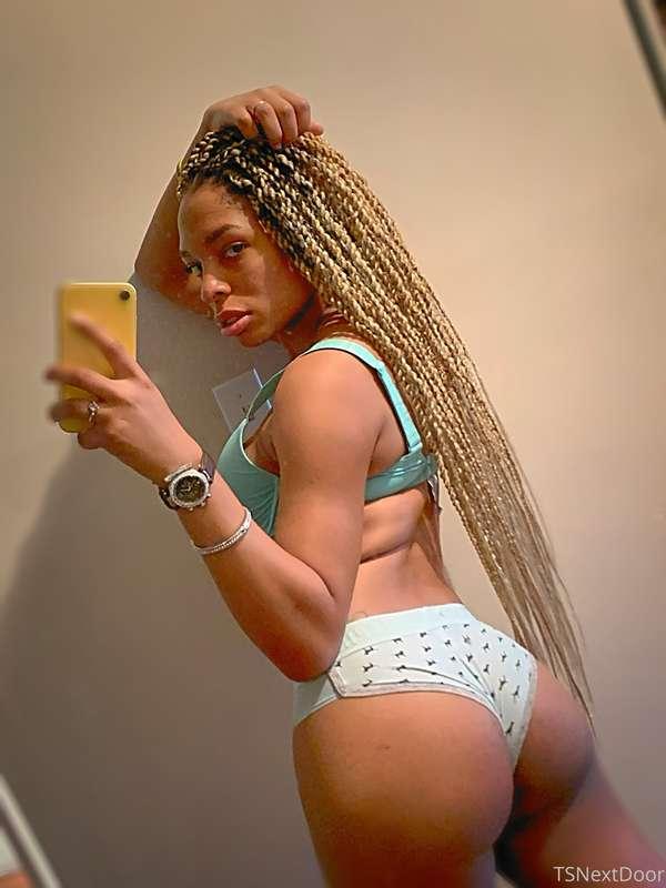 GOOD MORNING 🥶

Twitter @TSnextDoor_
IG @Miss.Ford_


⬅️⬅️⬅️..