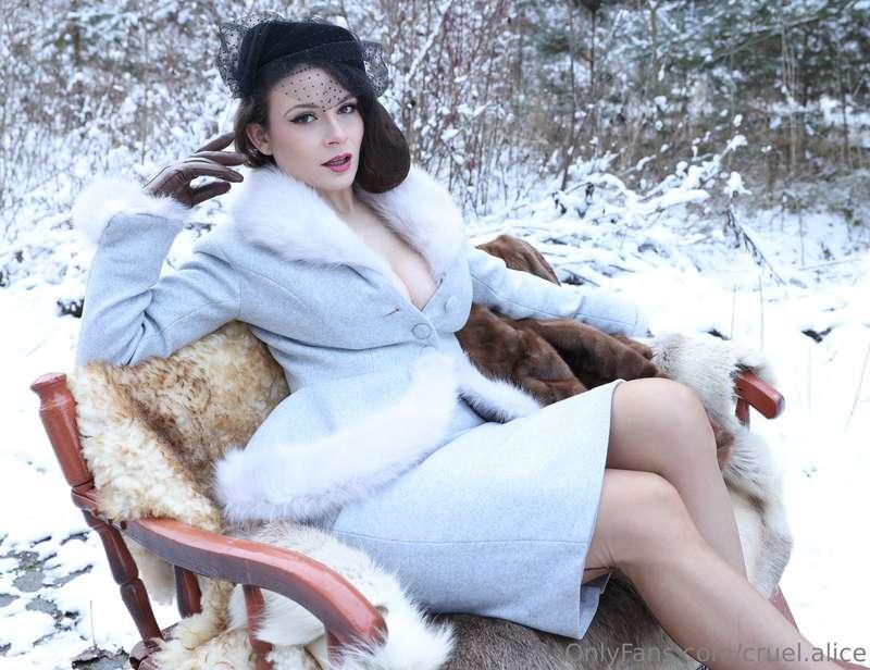Would you like to join me for a ride in the snow? ❄️***Tip $..