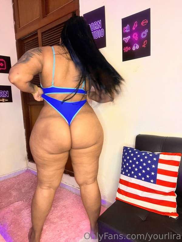 would you be able to handle me bouncin' on you? 👀