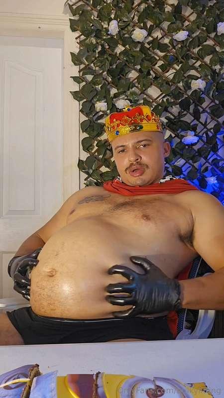 [PICTURE SET] PART 2: TOO BIG, TOO GREEDY—AND STILL NOT SATI..
