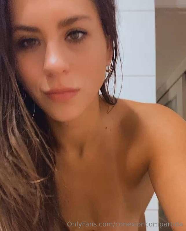 Me quieres ver desnudita? 🤭