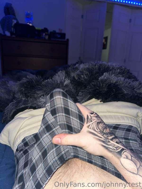 Like this pick if u would suck my dick 💦