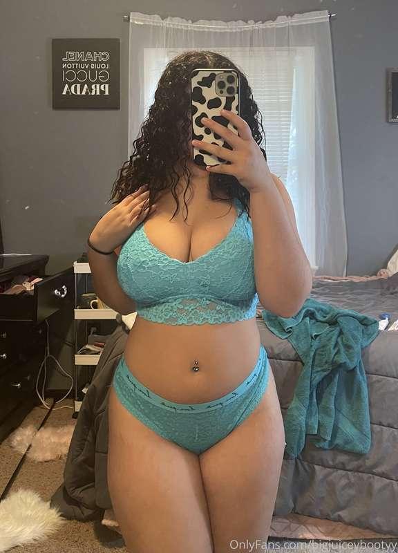 We love the color blue 💙✨